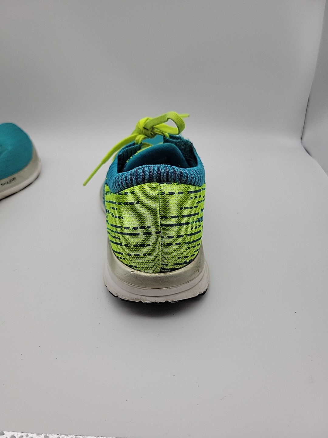 Brooks Womens Ricochet 1202821B430 Blue Green Running Sneakers Shoes Size 7.5 B