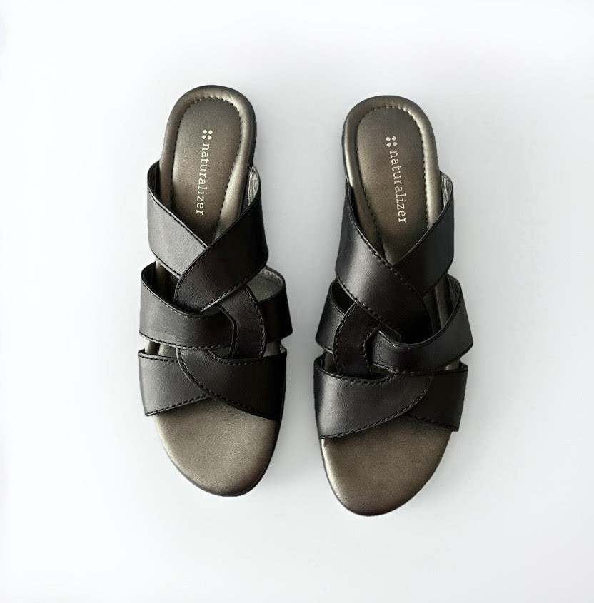 Naturalizer Black Leather Crisscross Slide Sandals 8.5 M Casual Party Travel