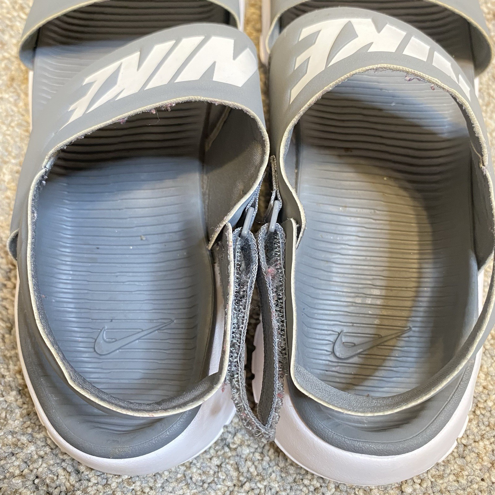 Nike Sandals Women 7M EU 38 Gray Flats Sport Casual Travel TANJUN
