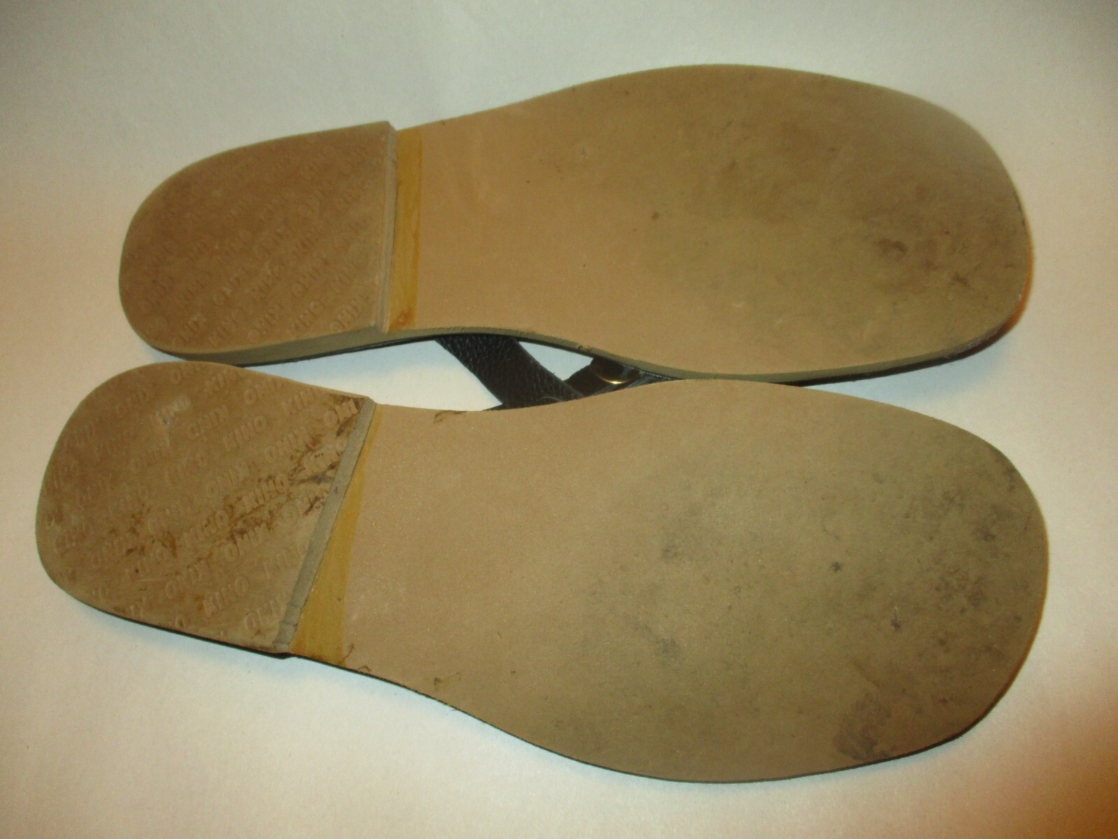 KINO Womens 8 Key West,Florida Navy Blue Leather Adjustable Strap Flip Flops