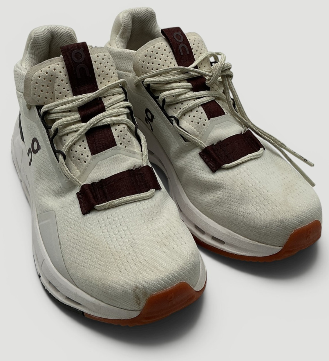 On Cloudnova 2 Women’s Size 6 Ice/Mulberry Running Shoes