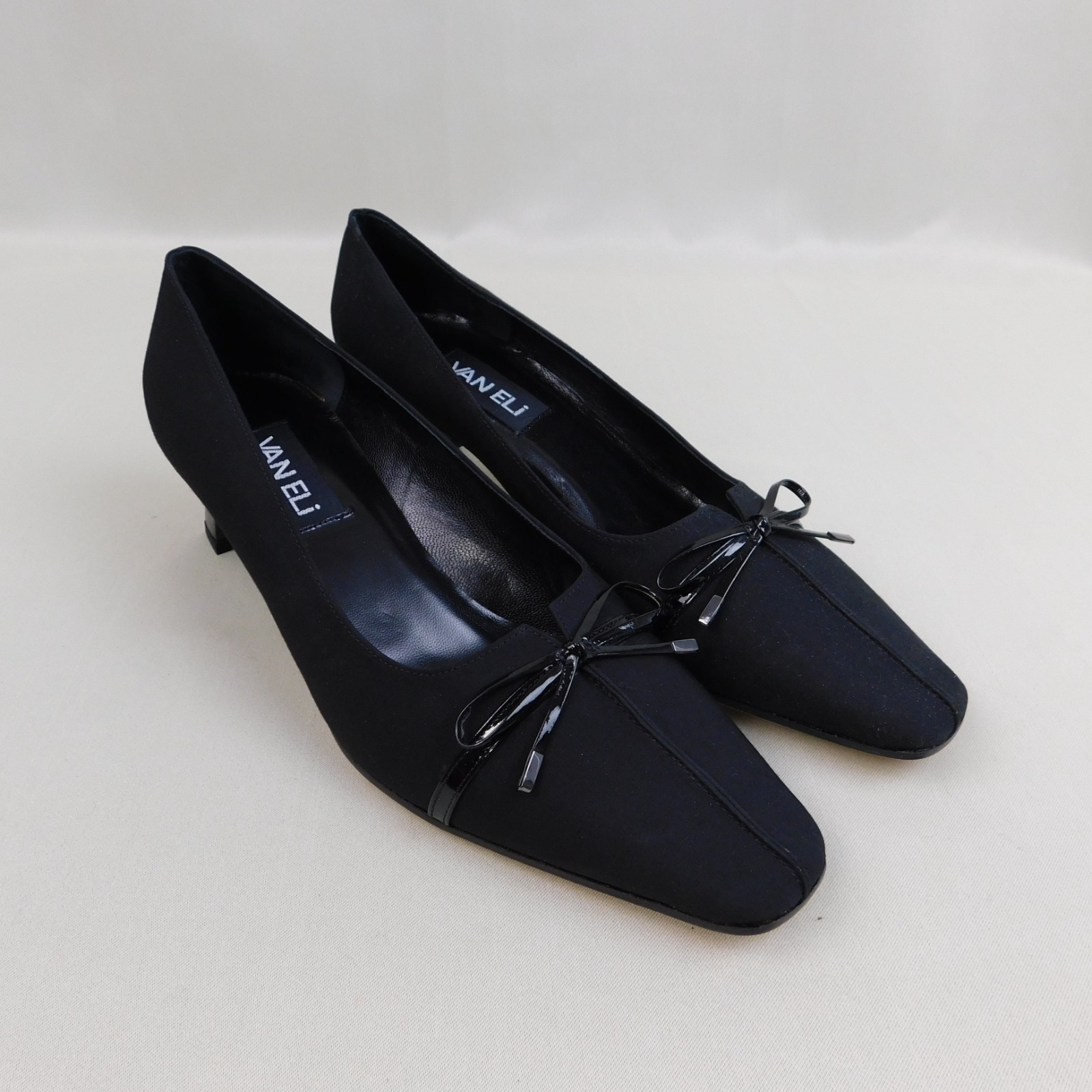 Vintage Vaneli Rhea Flared Block Heel Leather Square Toe Bow Pumps Black 9.5C