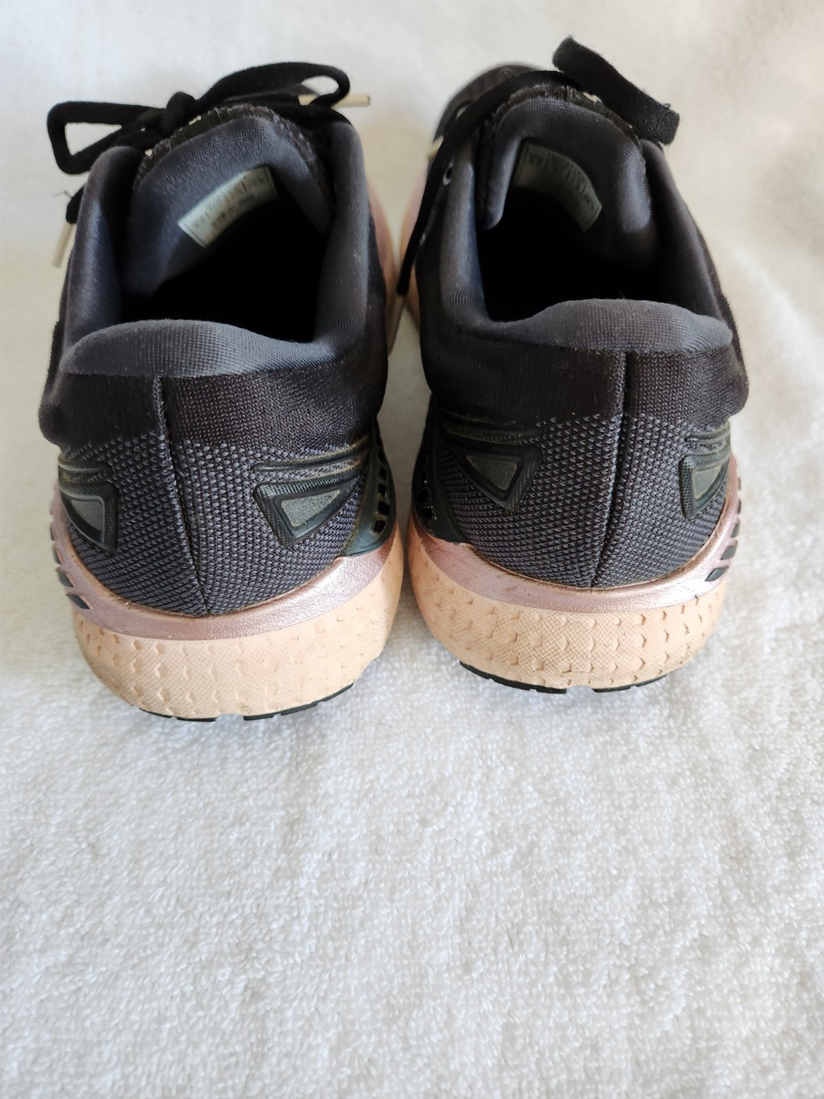 Brooks Women’s Glycerin GTS 19 1203441B074 Black Running Shoes Sneakers Size 9.5