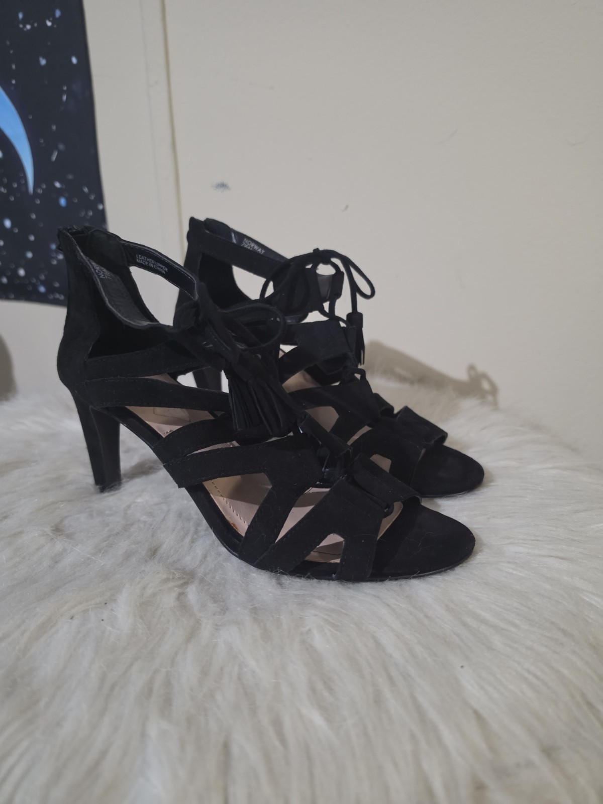 Tahari Norway Black Lace Up Suede Leather Open Toe Heels Sandals Shoes Size 7.5