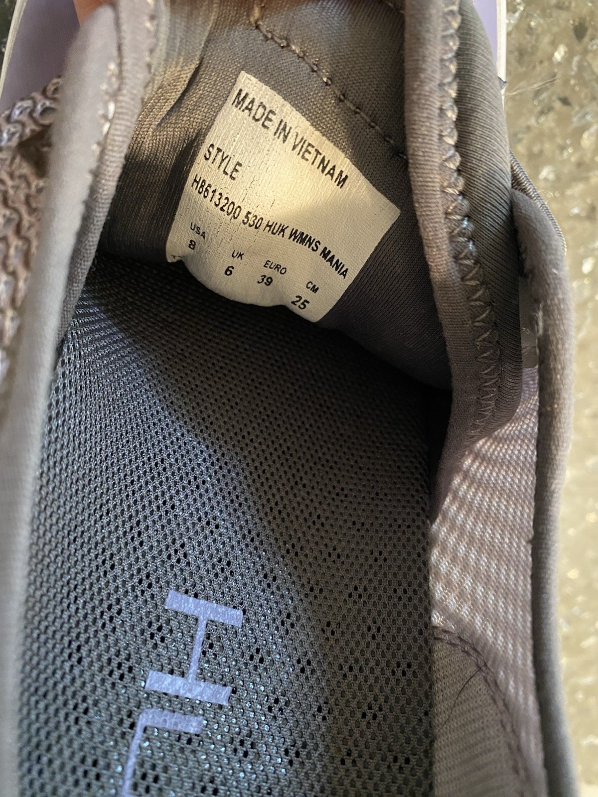 Huk Women’s Size 8 Mania Fishing Shoes Lilac Charcoal
