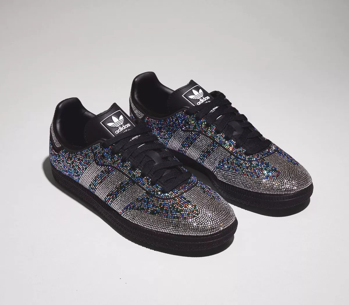 Adidas Originals Women’s SAMBA OG SHOES in Black Silver Rhinestone