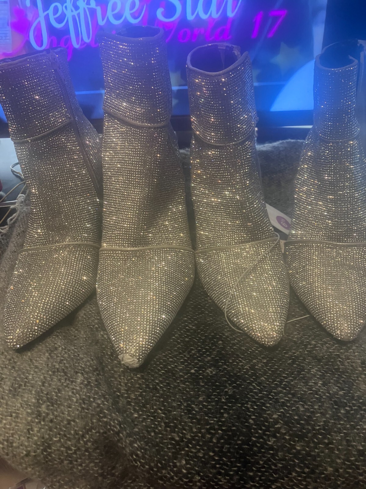 1 Single . a new day shoe. Heels. size varies, 11,6,6-1/2 and 8 -1/2 shoe.