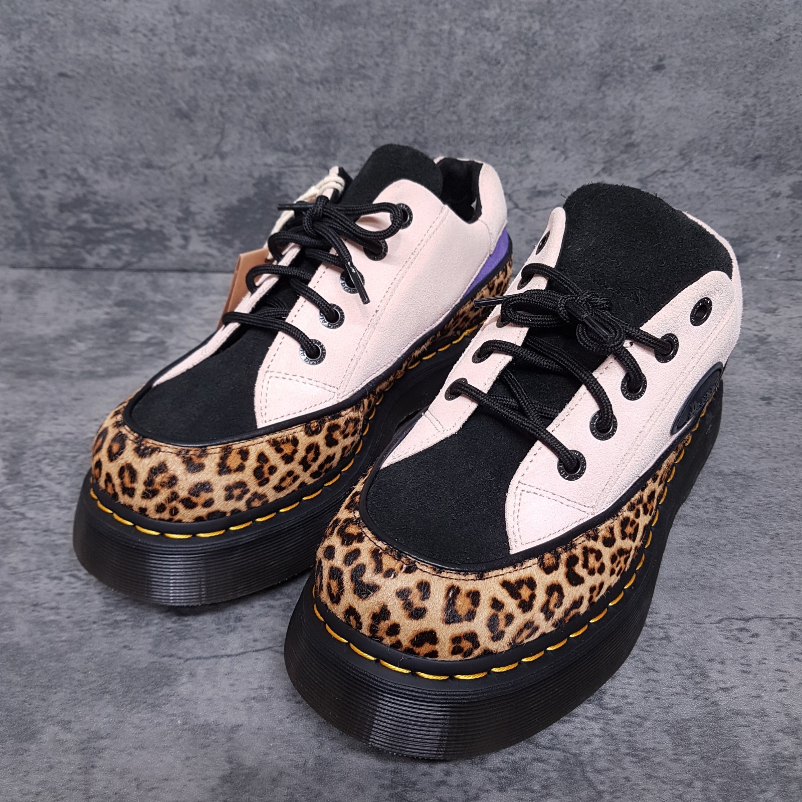 DR. MARTENS Buzz 5 Eye Fur Suede Shoes Womens Size 8 Leopard Print Pink LA004