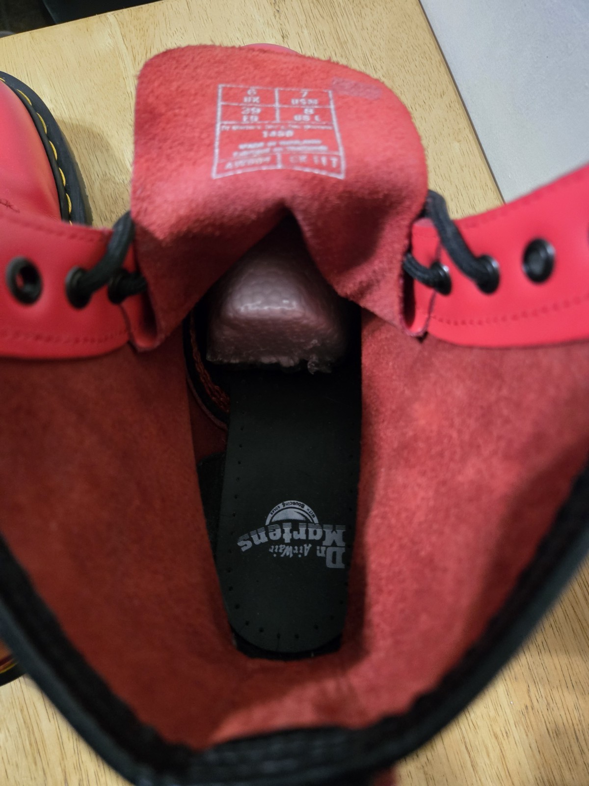 Dr. Martens Smooth Red 1460 Boots Women’s Sz 8 EU 39 Excellent Cond. Doc Martens