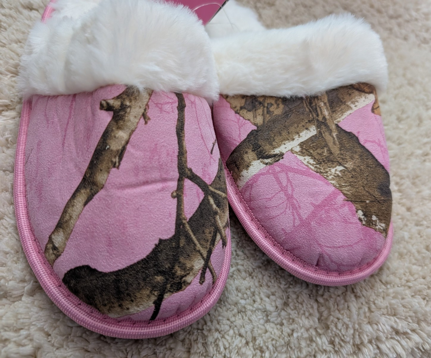 RealTree Women’s Pink Camouflage Slippers Size 9-10 Plush Lined Slide Slip On