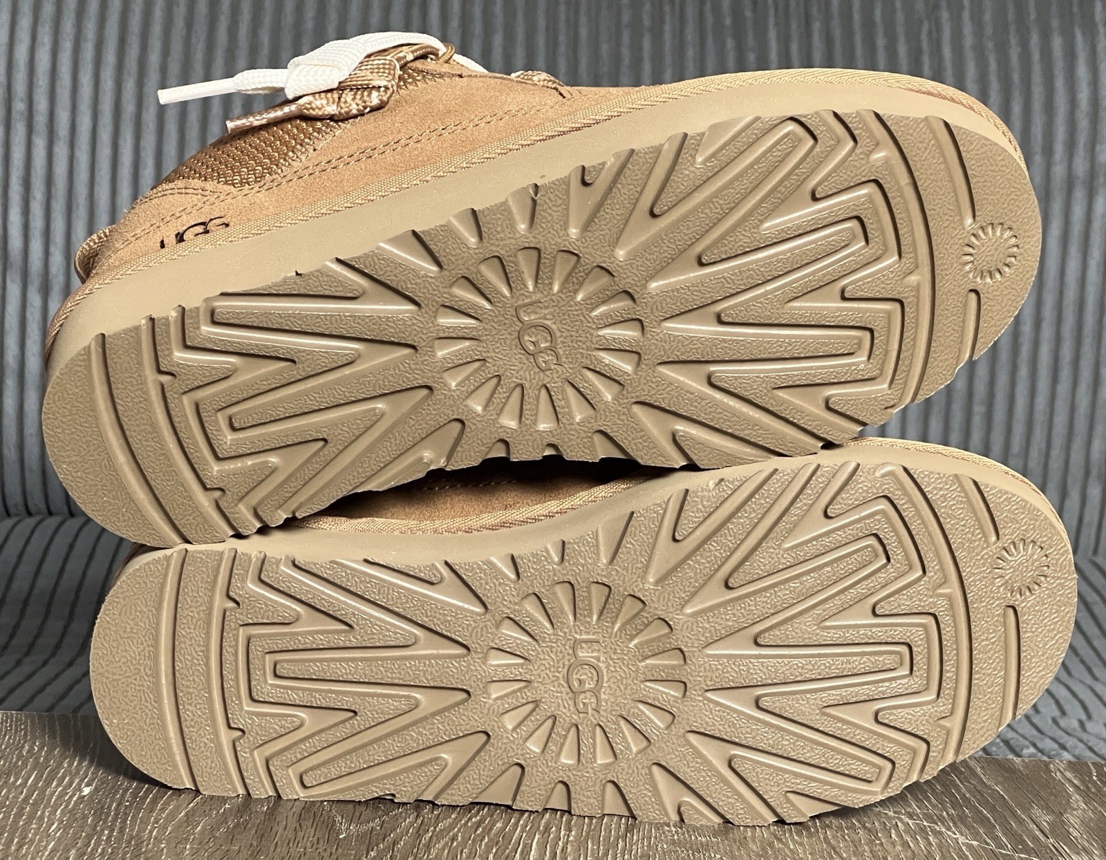 UGG Lo Lowmel Chestnut (Women’s) | Size 7W / 6M | 1168890-CHE (2024) NEW