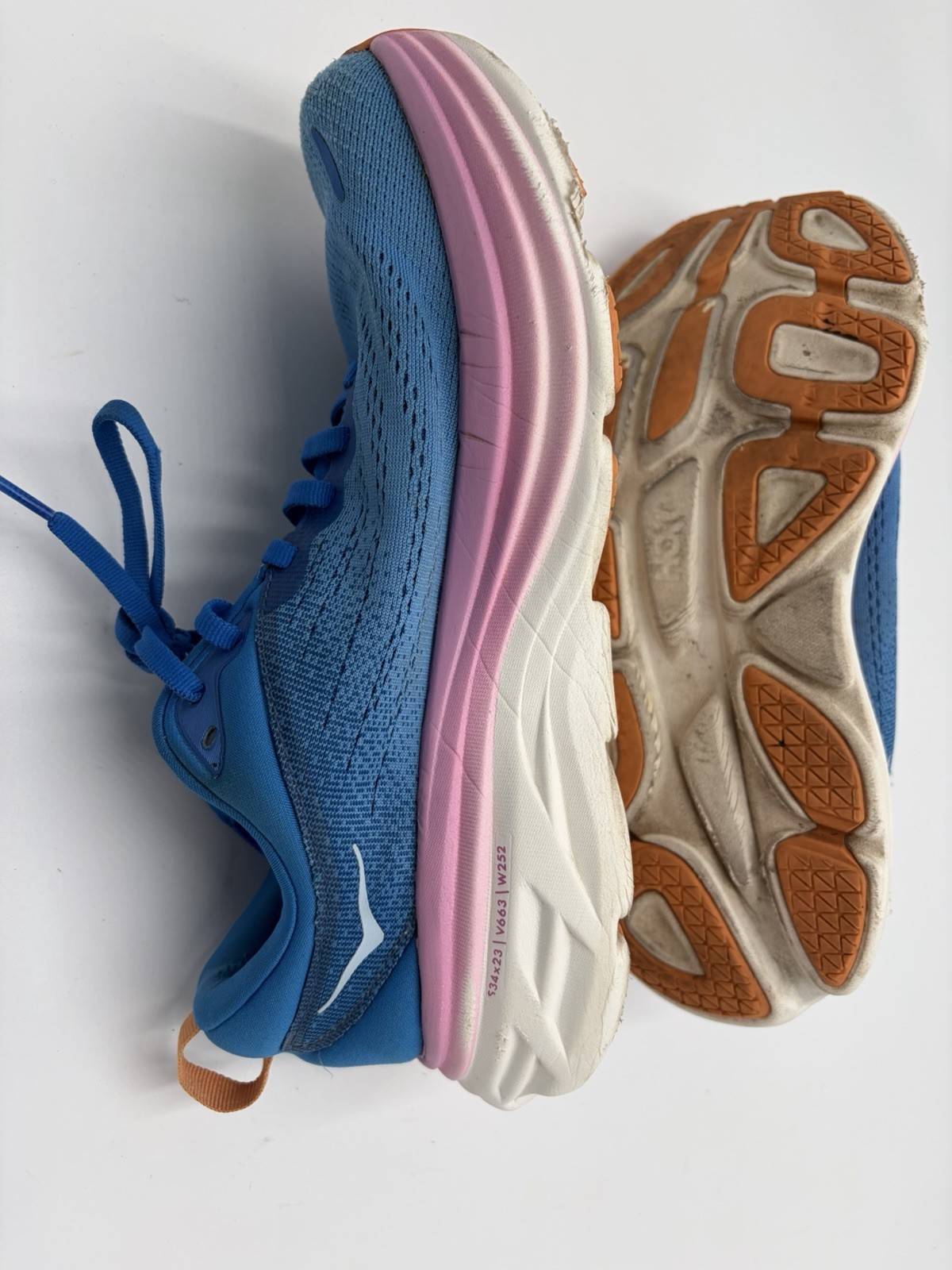 HOKA One One Women’s Bondi 8 Wide F27422J Blue Lavender R3