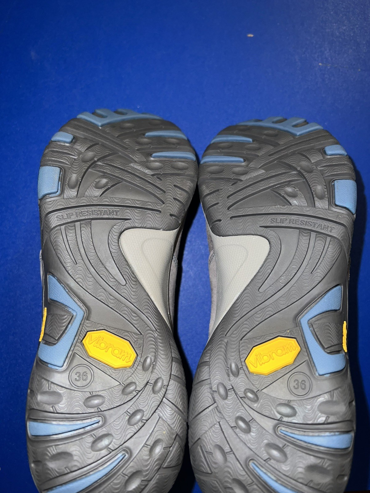 Dansko Paisley Suede Grey/Blue Size 36 Sneakers New With Box