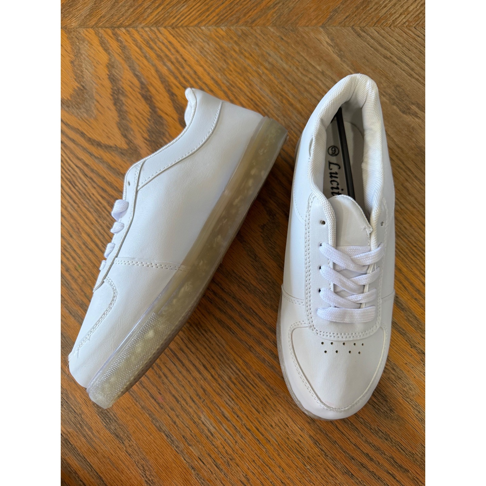 Lucita White PU LED Light Up Sneakers LIGHT-001 Womens Size 9 USB NOT TESTED