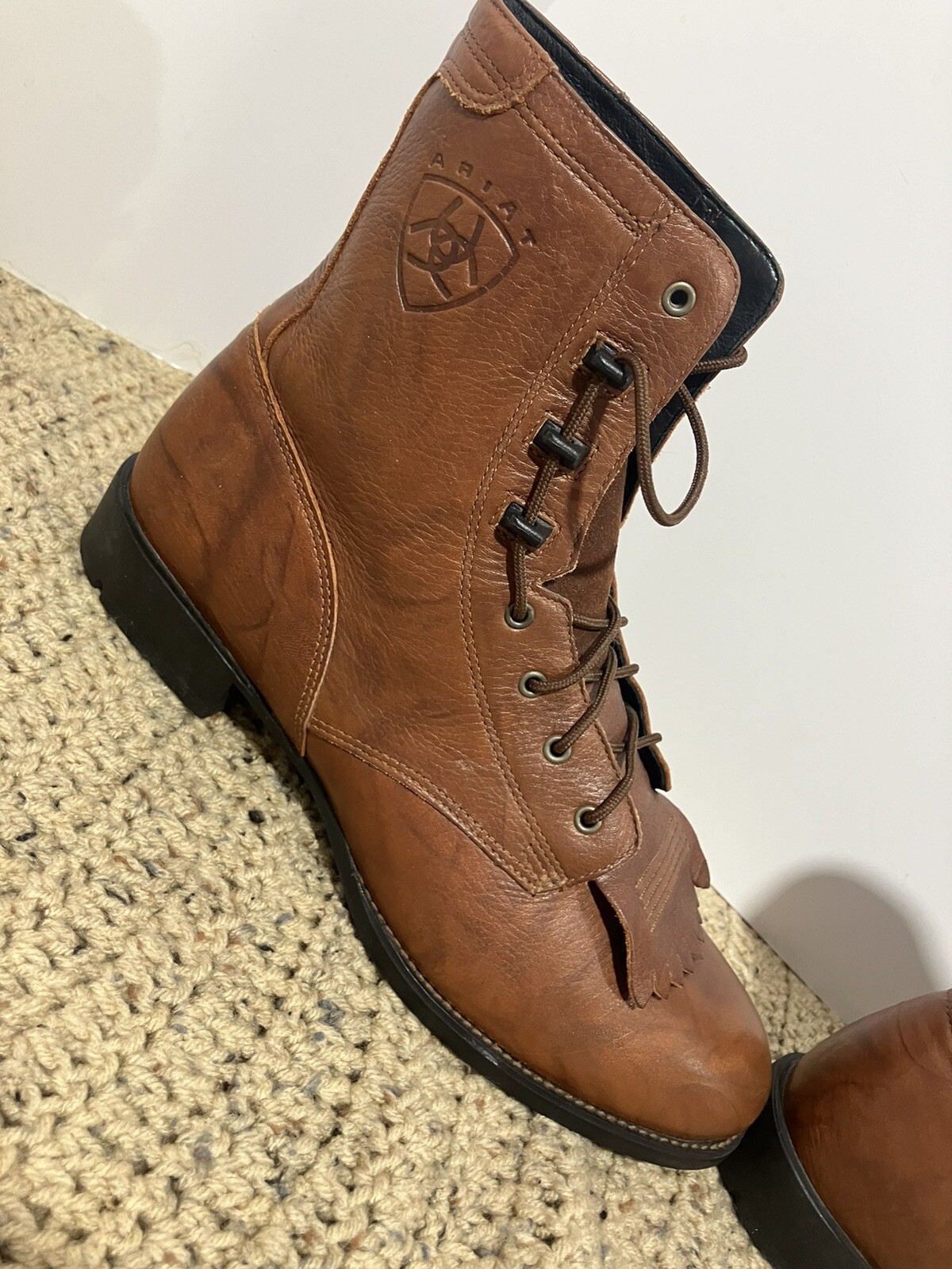 Pair ARIAT Heritage Style 33503 Women’s Leather Boots. New In Box.