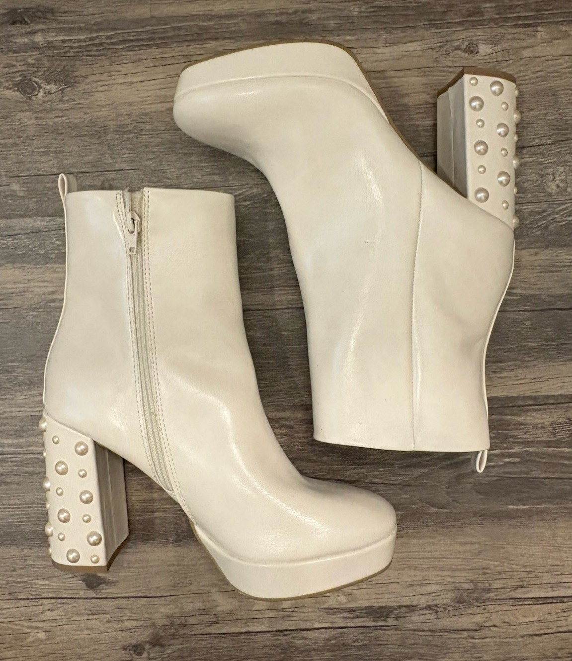 Women’s Report Cream White Studded Pearl Ankle Boots – Size 8.5 NEW
