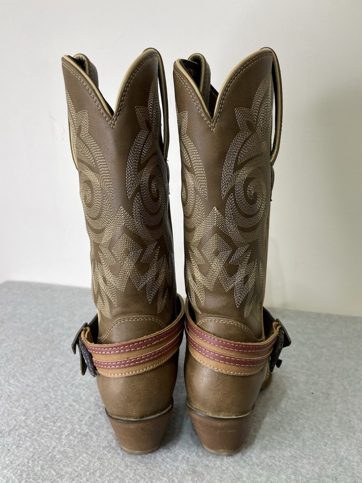 Durango Crush Women’s Size 7.5 M Western Boots with American Flag Belt Accessory