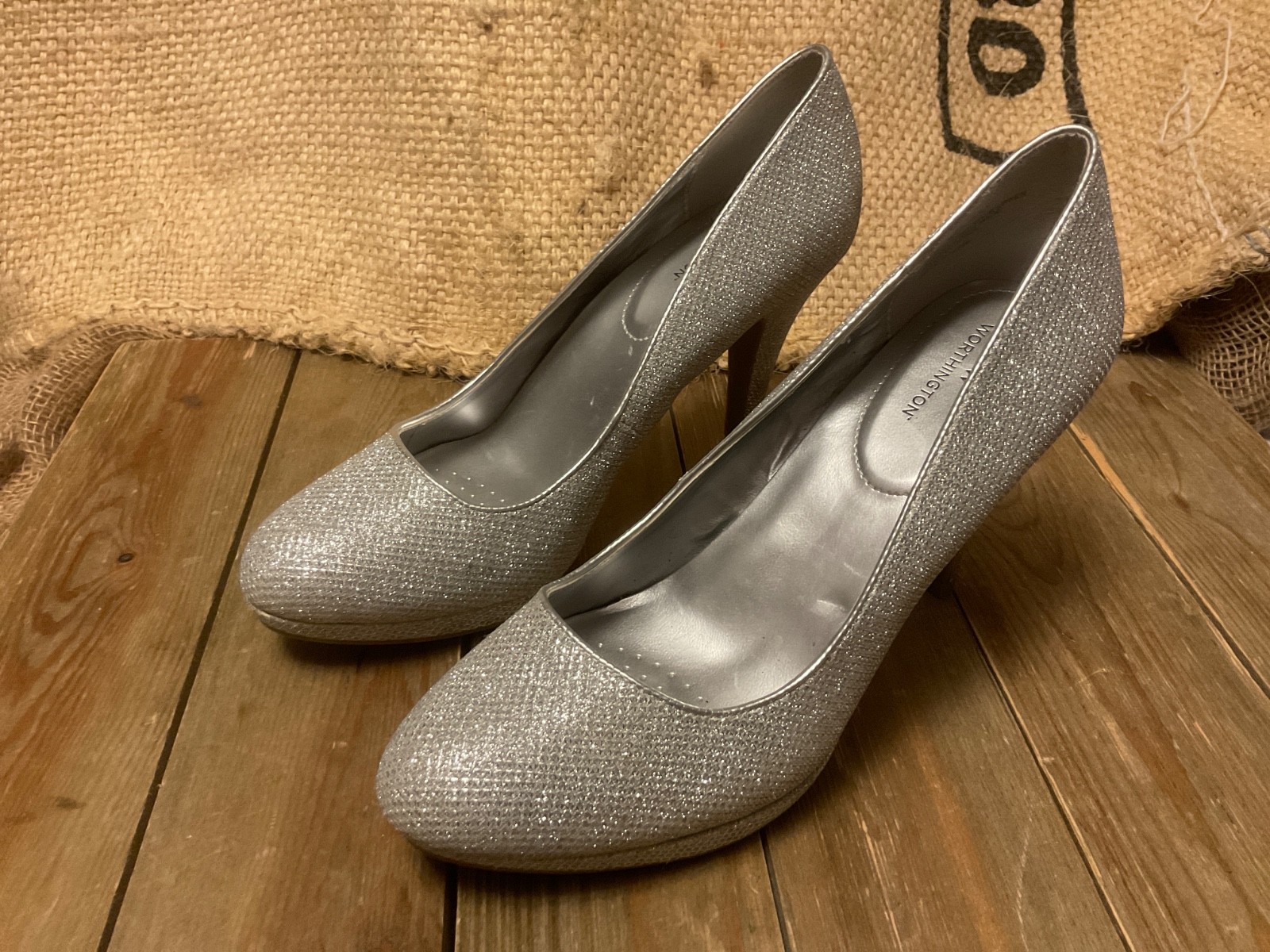 Worthington Hula Silver Glitter Platform Pumps Heels Metallic Comfort Size 7.5M