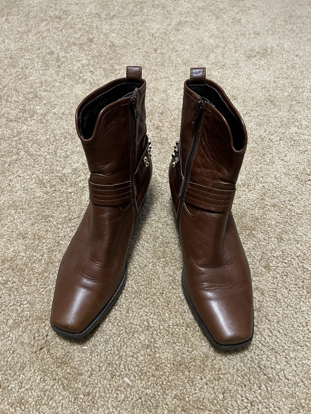 Russell&Bromley Studded Chelsey Ankle Cowboy boots women’s Sz 38.5