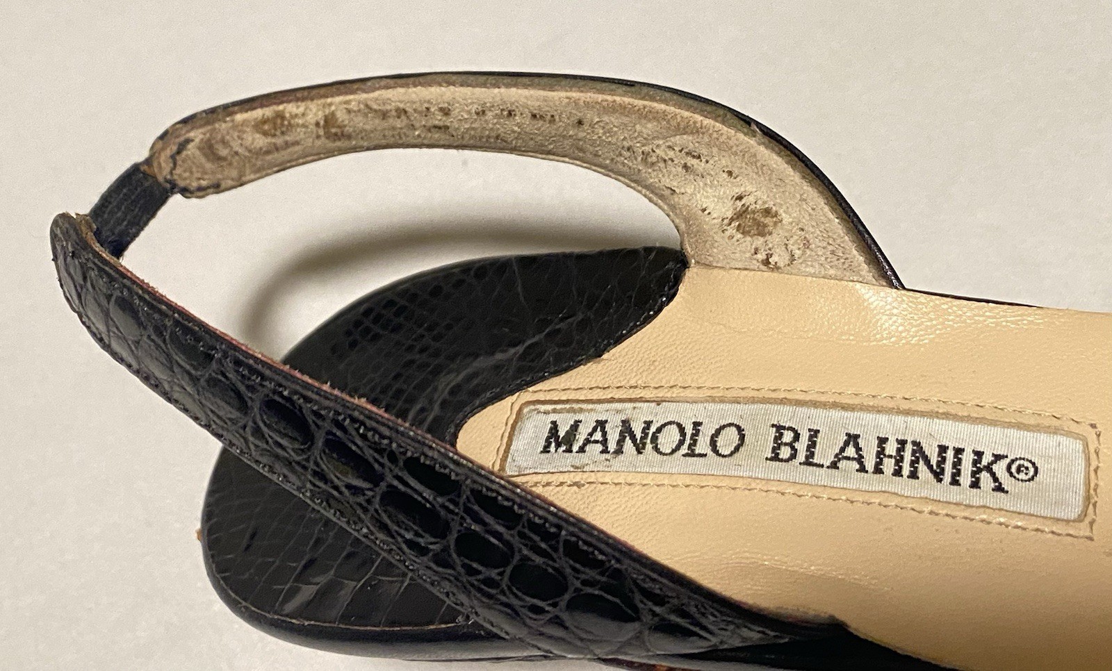 Manolo Blahnik Carolyne Crocodile Black Slingback Women Heel Shoe EU39/US9 $5400
