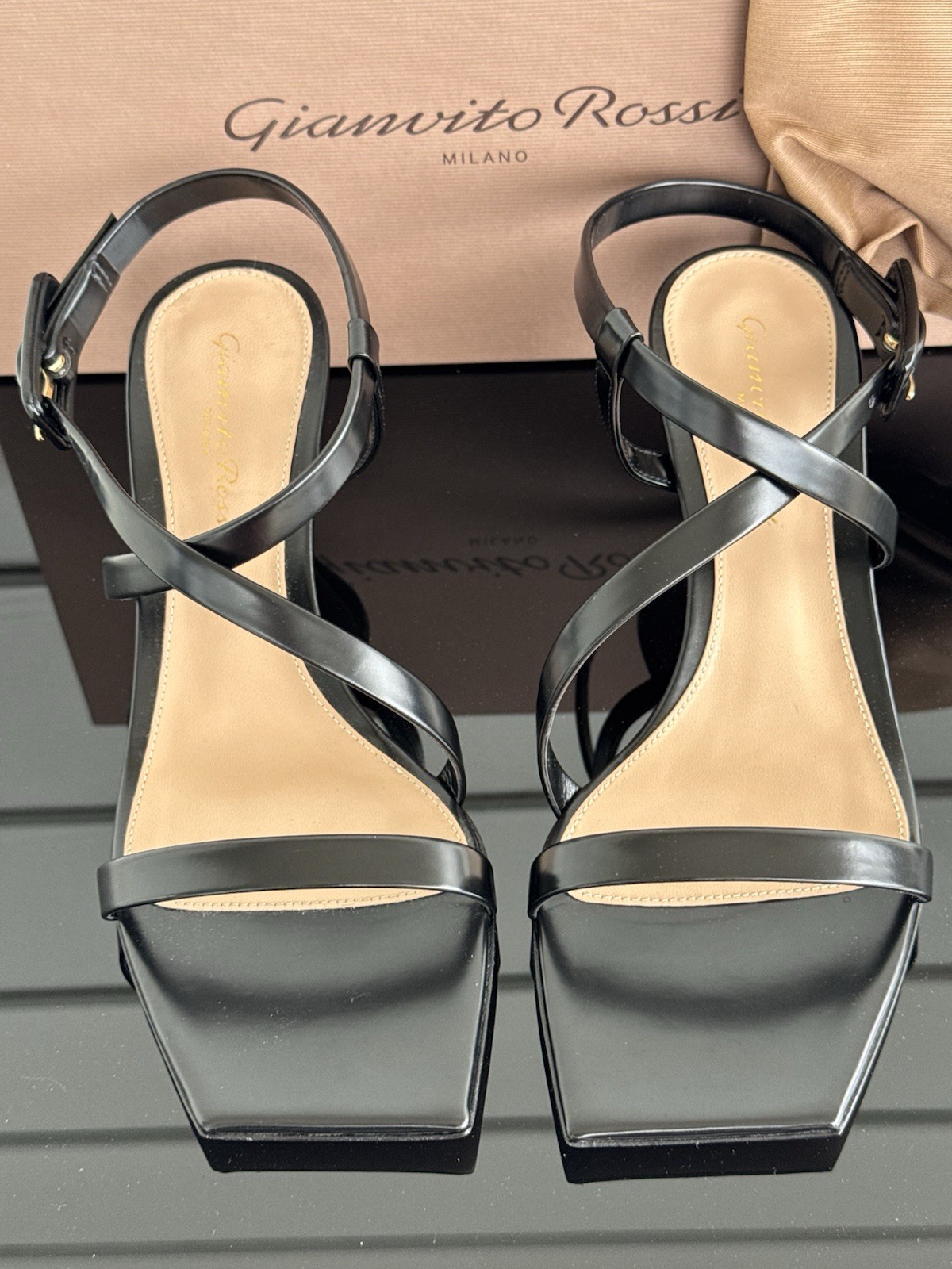 Gianvito Rossi Lindsay Sandal Black Leather Strappy Heel Size 36 New With Box