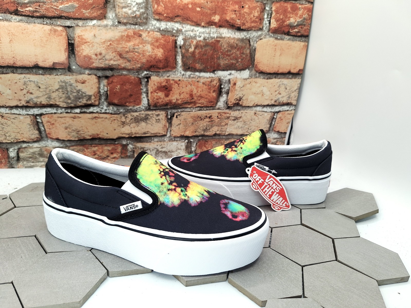 Vans Classic Slip-On Platform Stack Tie Dye Black Women’s 8.0 / Girls GS Sz 6.5