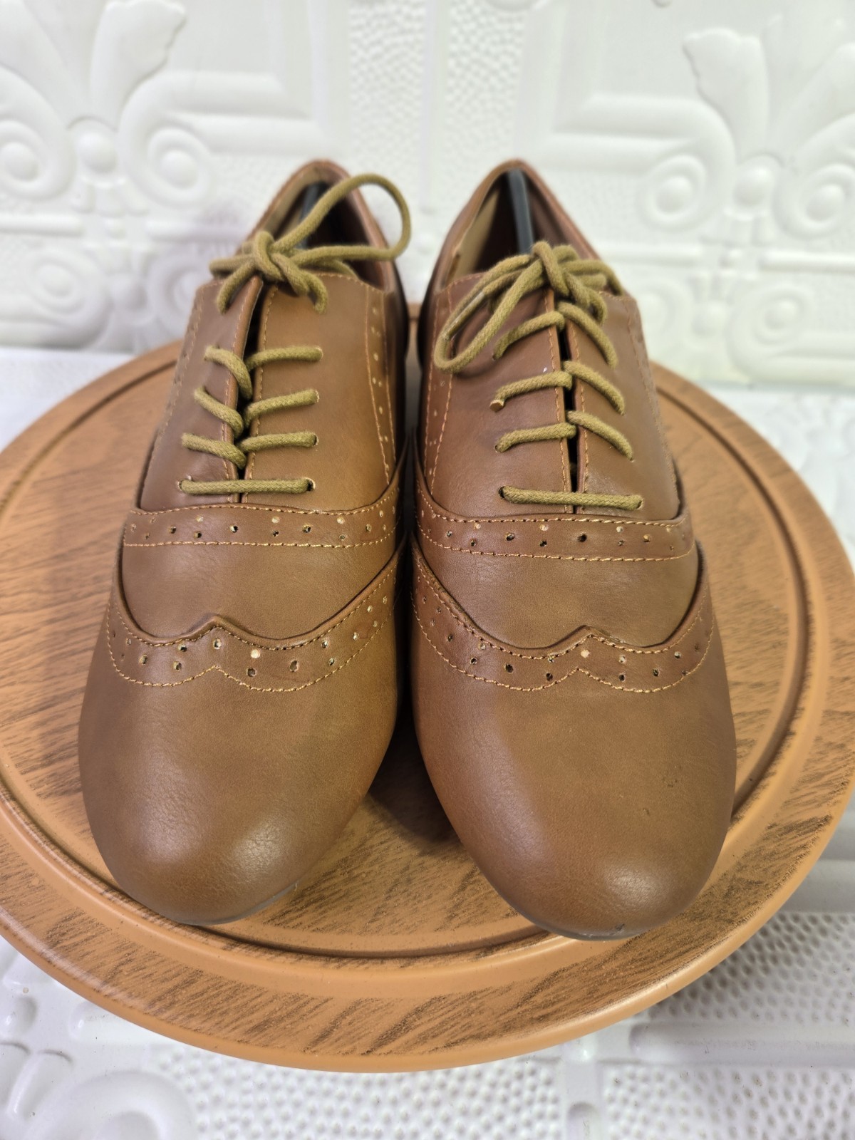 Ollio Women’s Classic Lace Up Flat Heel Oxford Shoes (Brown)-Multiple US Sizes