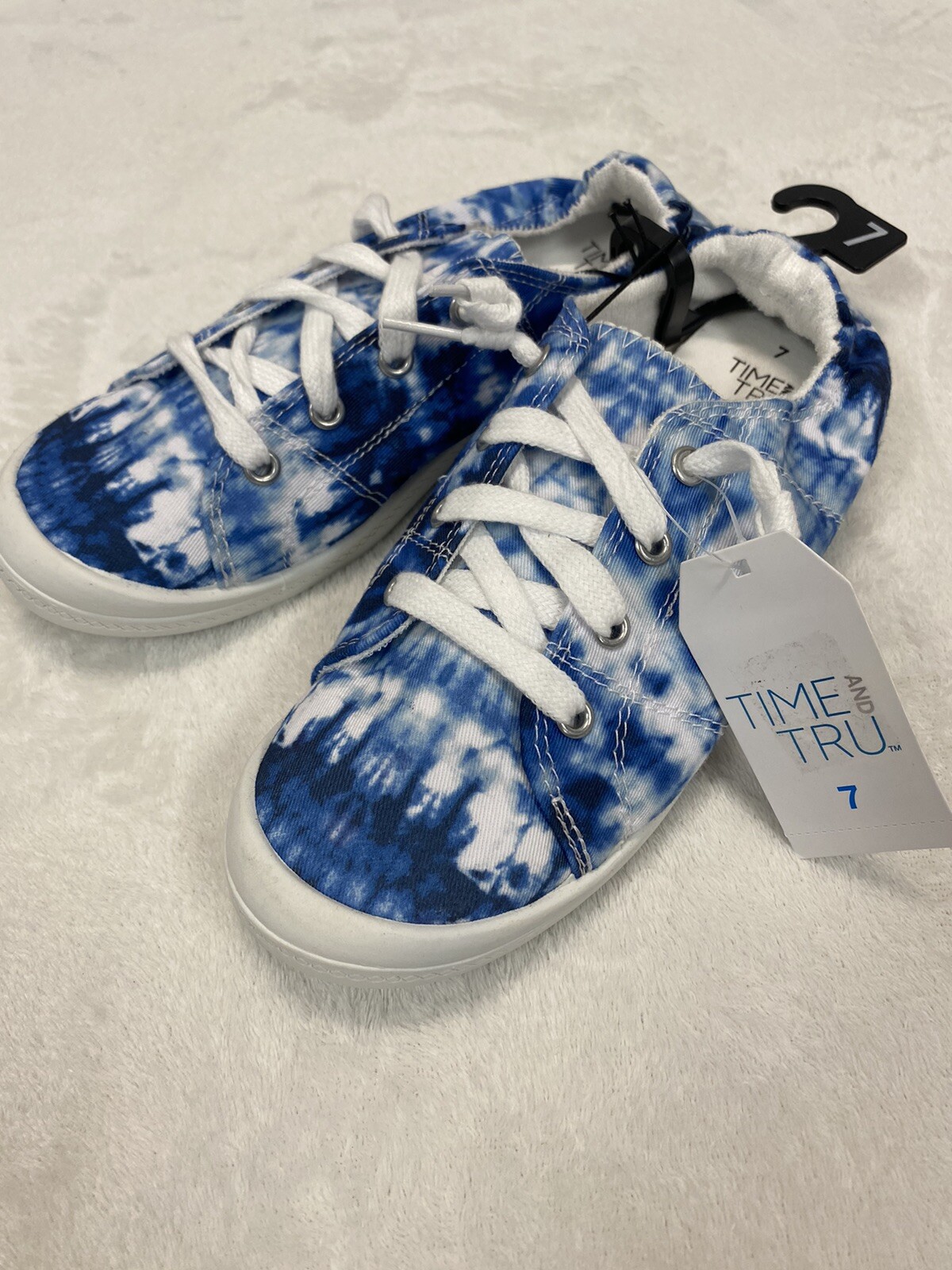Tie Dye Women’s Scrunch-back Sneakers Shoes Blue White Memory Foam Comfort Sz 7