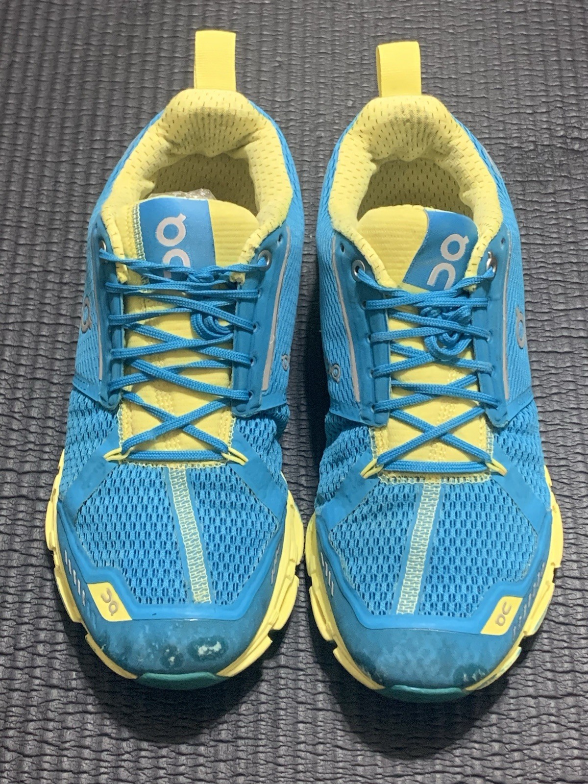 On Cloud Cloudflyer Women’s Running Shoes, Size 7, Blue Yellow