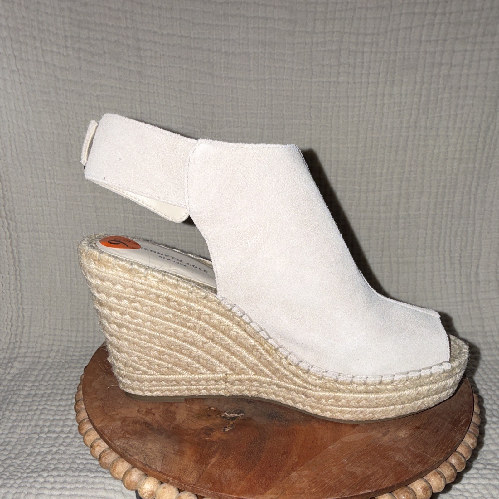 Kenneth Cole Cream Suede Wedge Espadrille Sandals Ankle Strap Buckle 9.5M