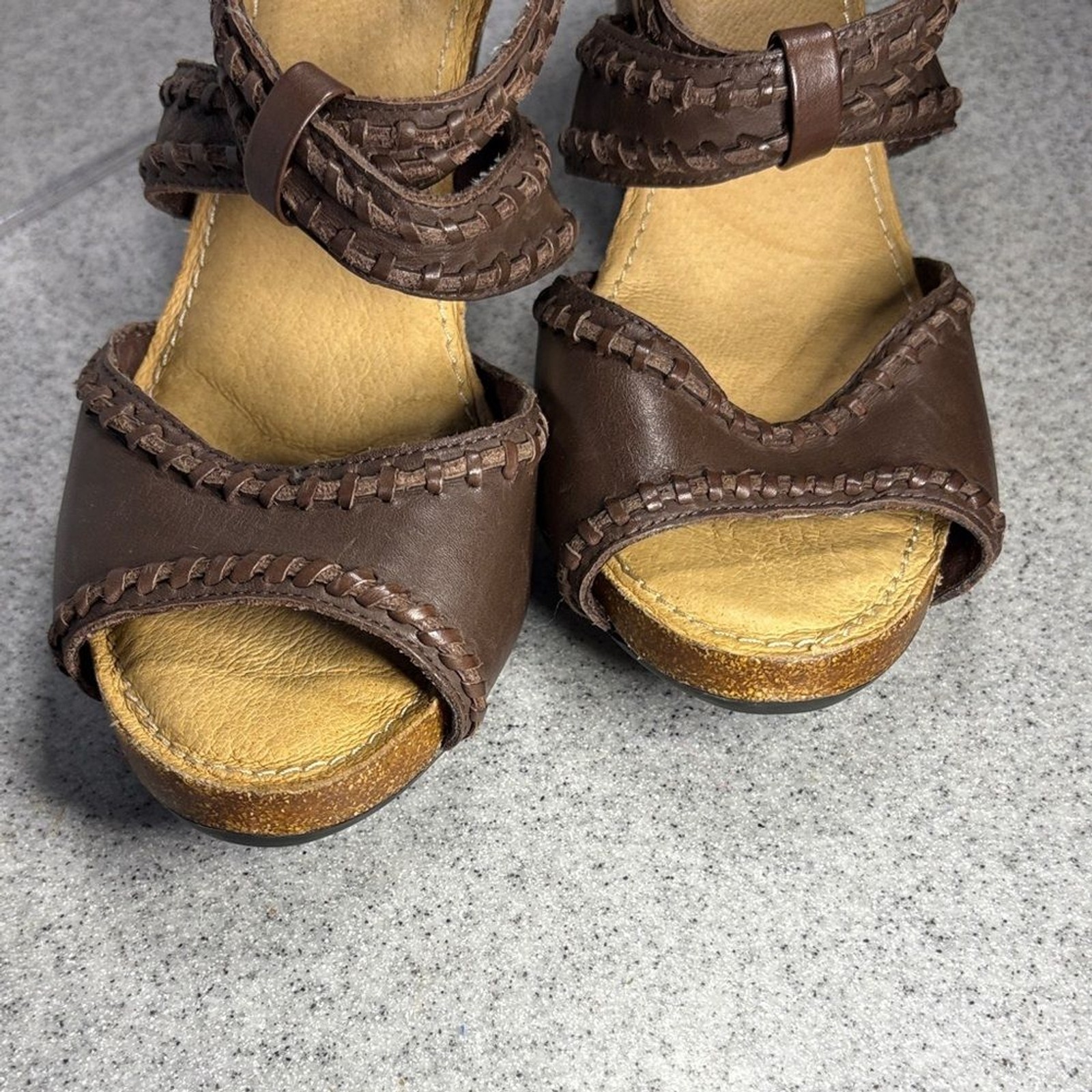 Adam Tucker me too Brown High Heel Sandals padded sole.‎ Stacked heel fc5