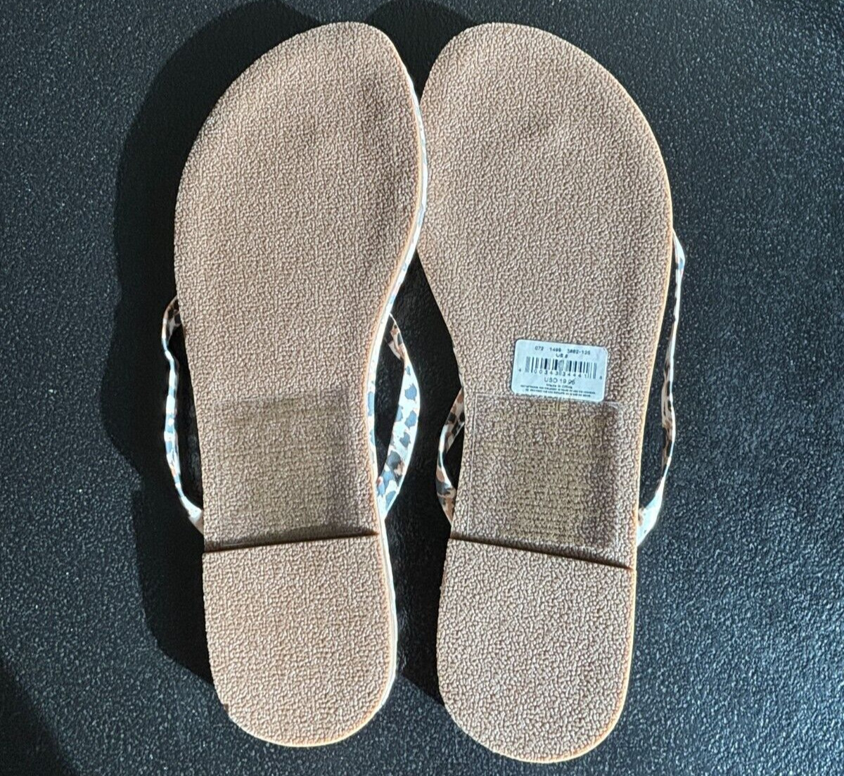 Aerie Thong Flip Flops Flat Animal Print Sandals Slip on Women’s Size 8