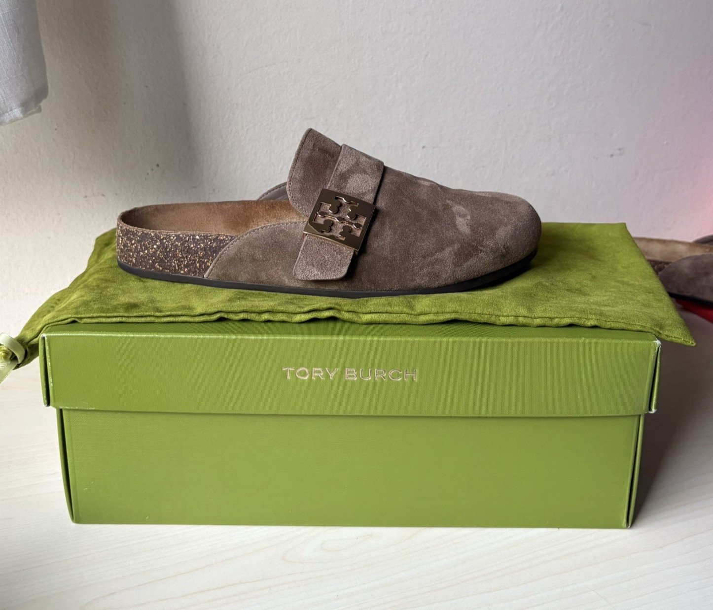 Tory Burch Mellow Mule River Rock Gold 39 Clog Sandals Suede Box Dust
