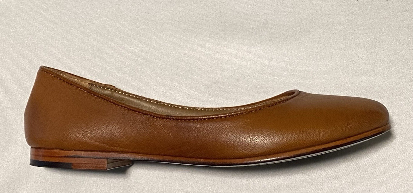 NWOB Thursday Feliz Brown Full Grain Leather Women’s Ballet Flats Size 6.5