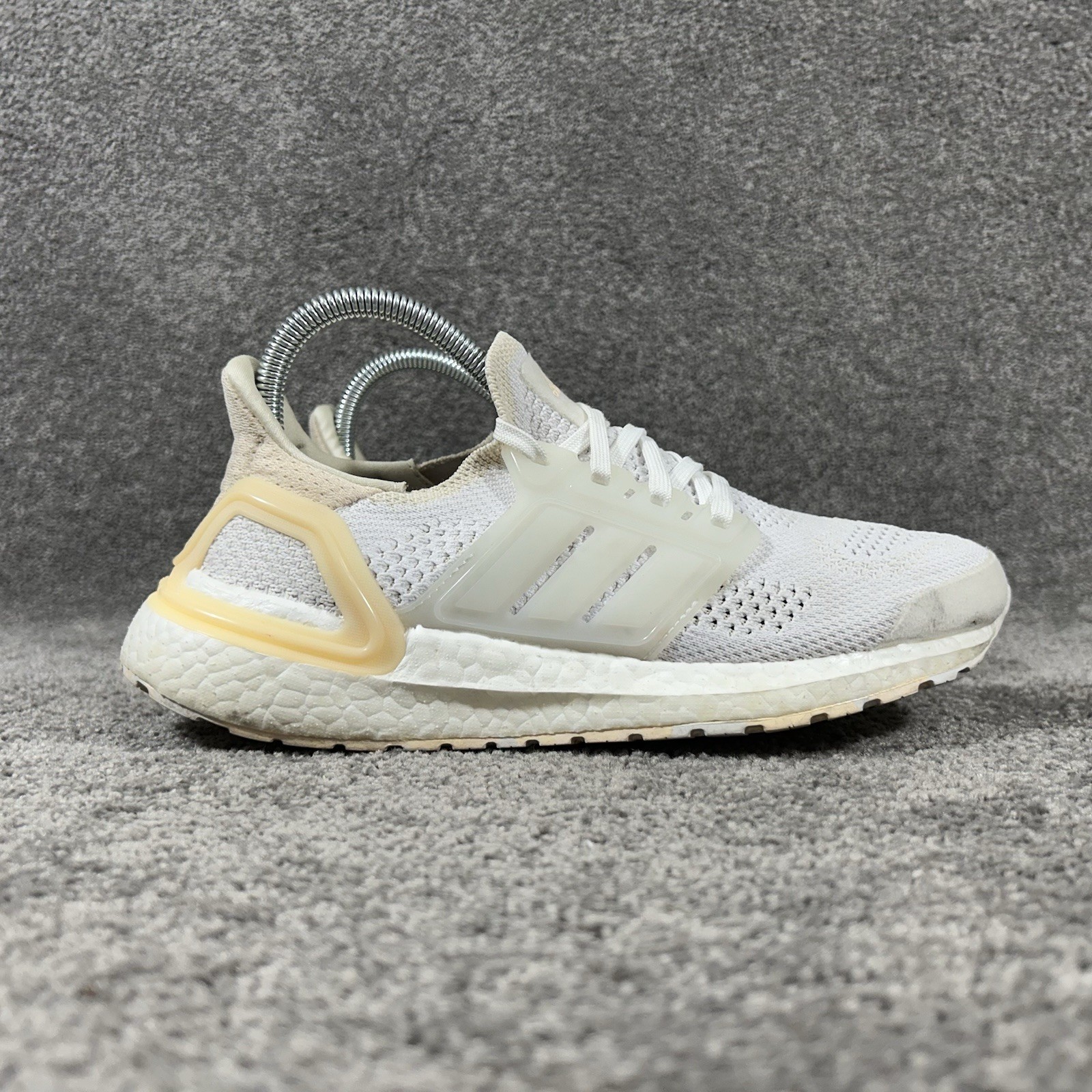 Adidas Ultraboost 19.5 DNA GZ6469 Women’s Size 7 White Running Shoes Used