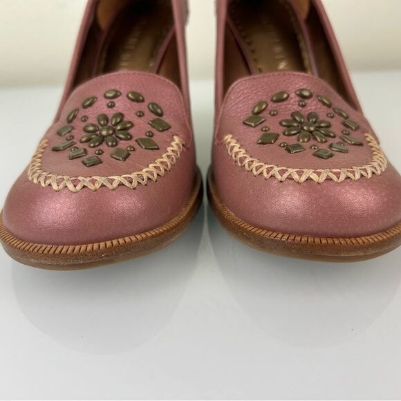 Gianni Bini Mauve Studded Heels Bohemian Stitching Size 7.5 Business Formal