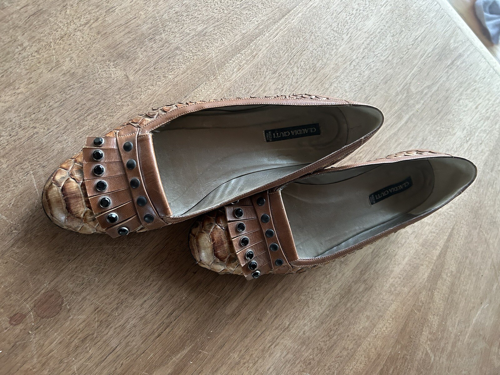 ITALIAN DESIGNER CLAUDIA CIUTI NATURAL SNAKESKINBLK JEWELS& METAL GROMETS LOAFER