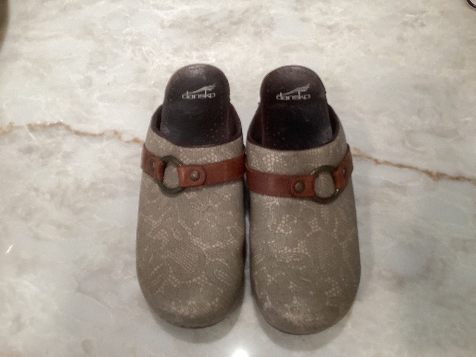 DANSKO Shandi Open Clogs Shoes Taupe Lace Nubuck Leather Womens 9-9.5 EU 41