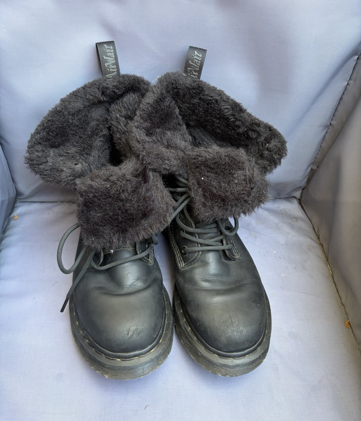 Dr. Martens Combat Ankle Boots Black Leather Lace-Up Faux Fur Lined Sz 9