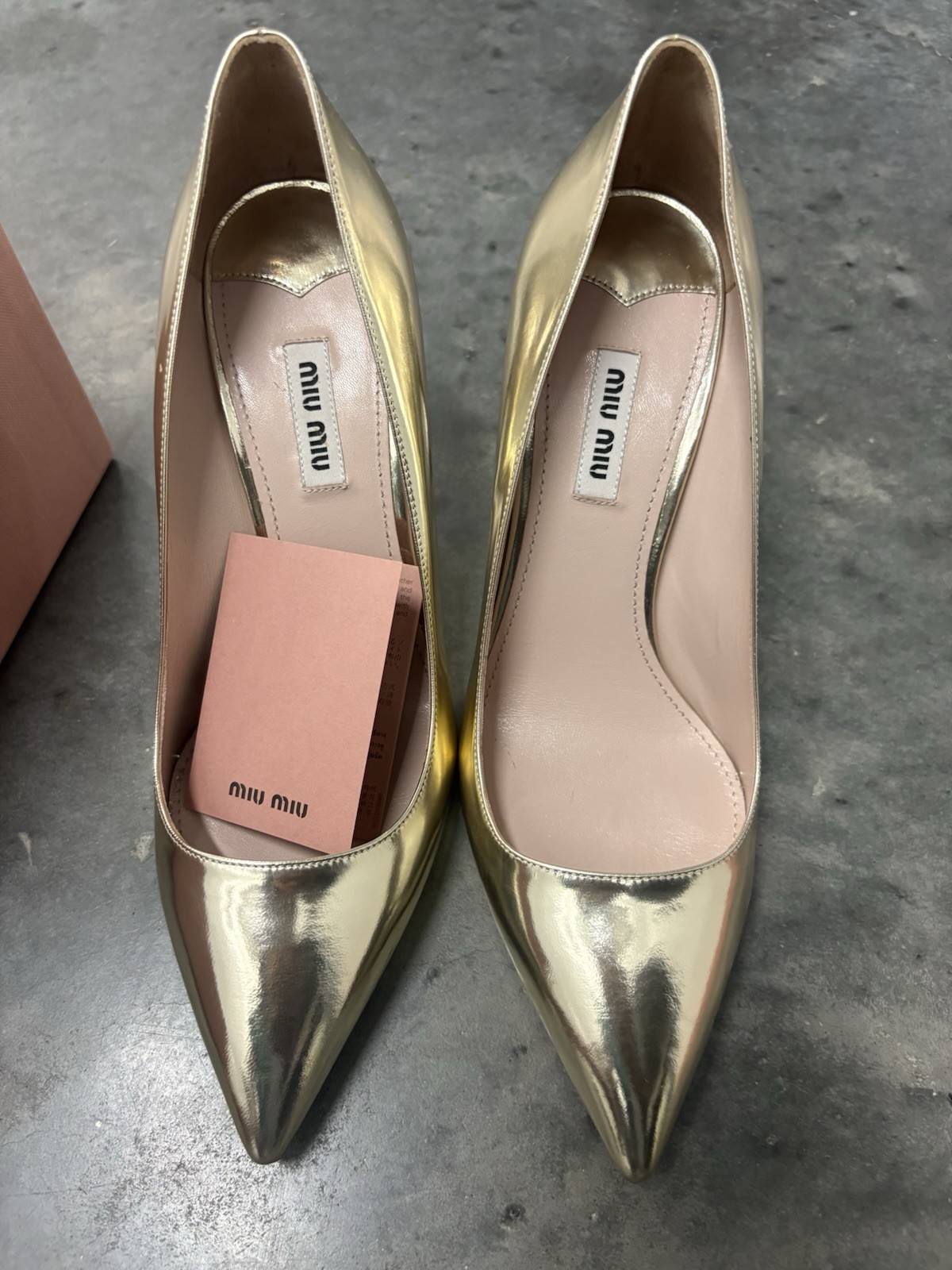 NWT MIU MIUGold Lame Leather GlitterPumps Women’s Size EU 40. US 10-9.5