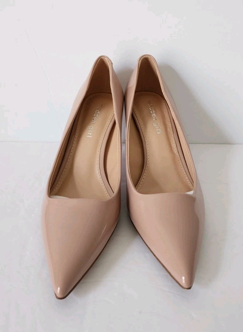 New Madden Girl Womens Brynnn Nude Patent Pumps Shoes 8.5 Medium (B,M)