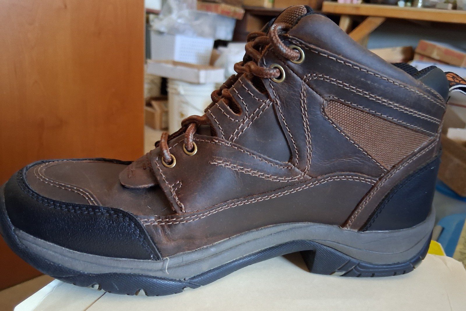 Ariat Ladies Terrain Sz 8D Brown Leather Boots Great Hikers Womens Size 8D