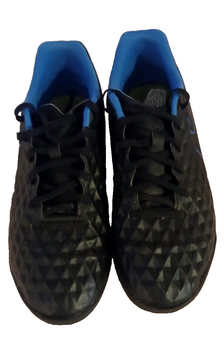 NIKE Tiempo Legend 8 FG women shoe fits size 8.5