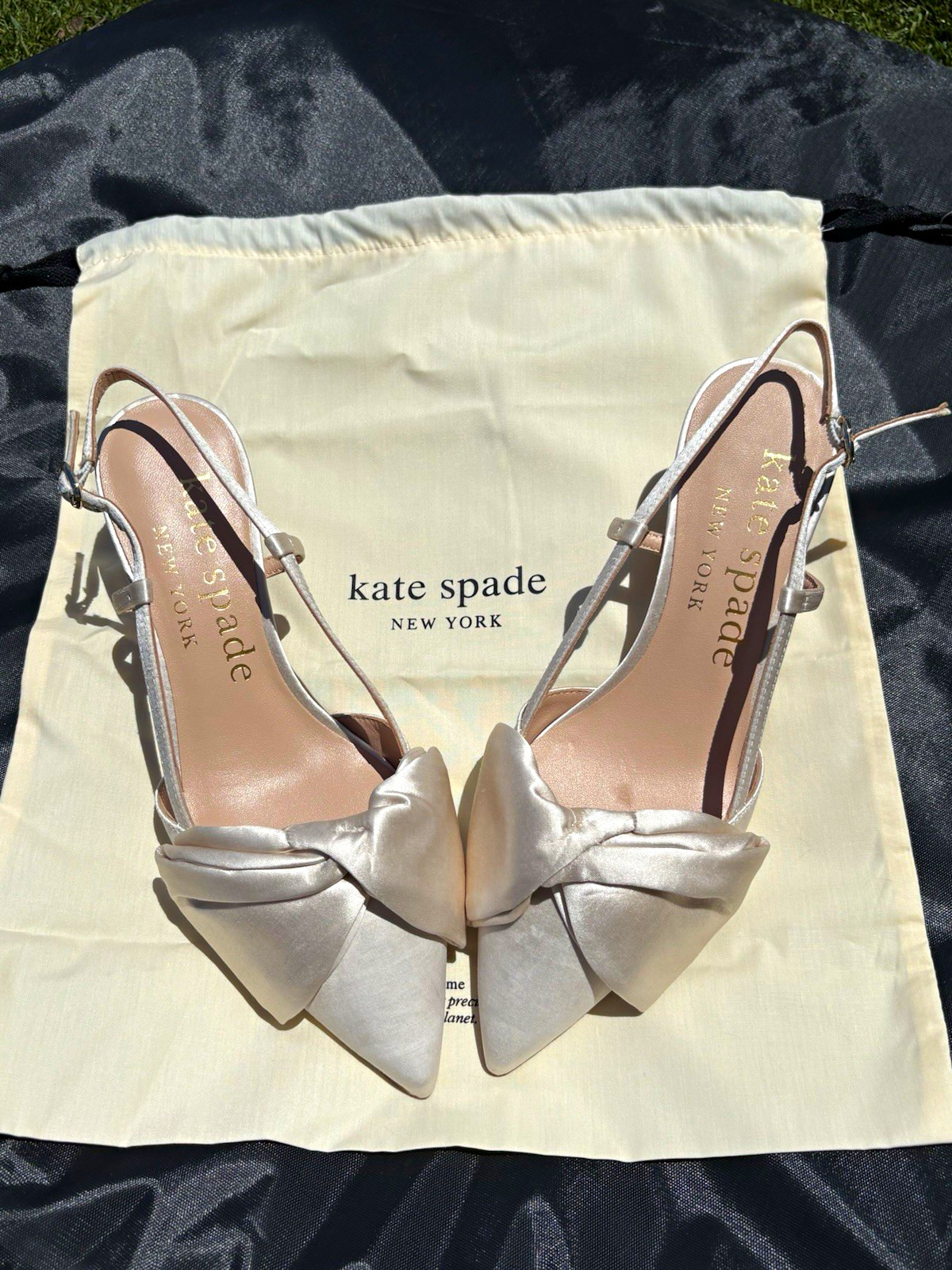 kate spade new york Women’s Bridal Bow Pump Sandal – size 8