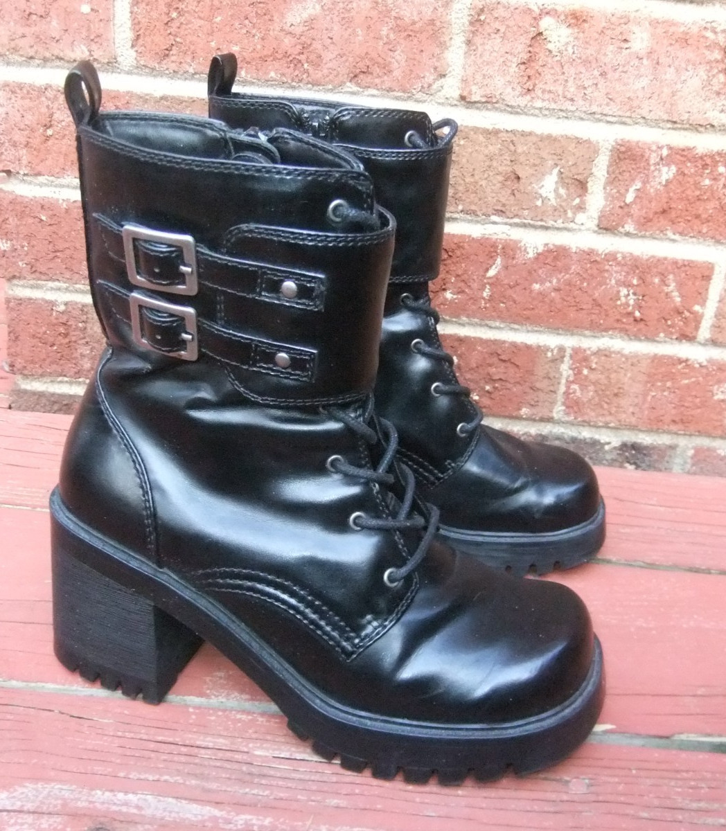 Y2K Mudd Mighty Boots Womens 8 Chunky Black Platform Buckles Lace Up Goth Grunge