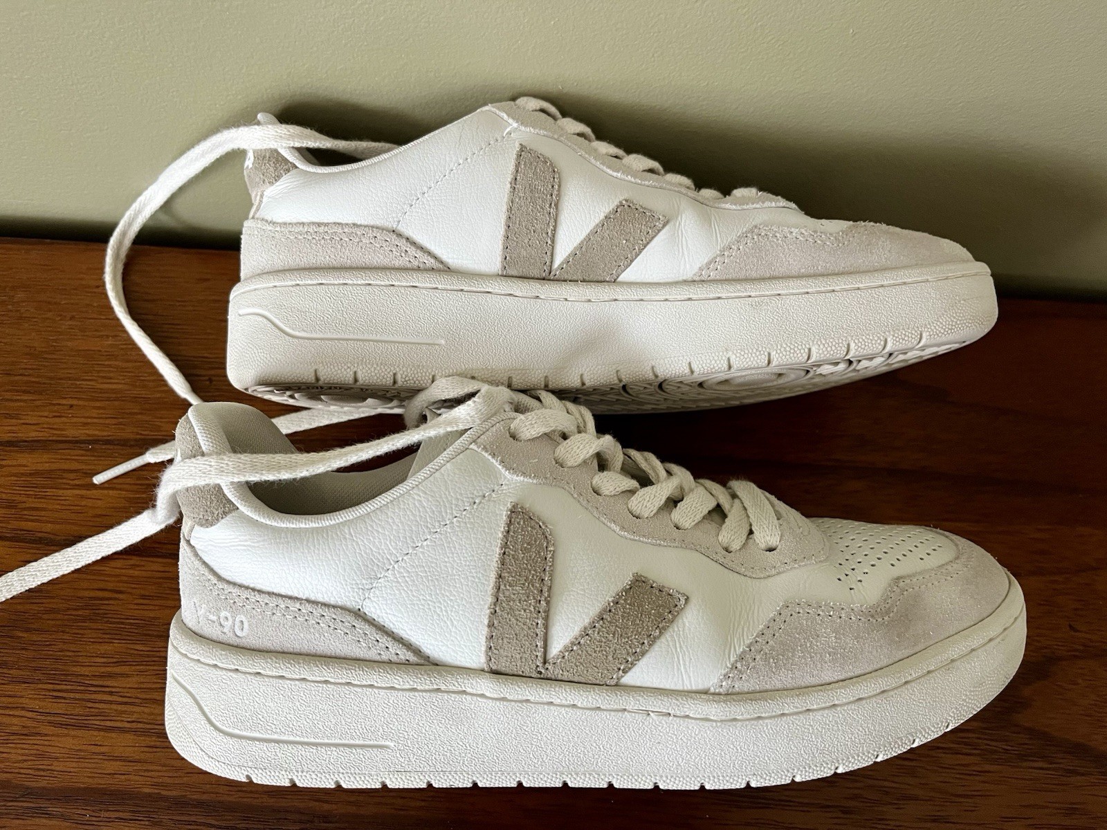 Veja V-90 White Taupe Sneaker, Color WHITE TAUPE, UK 38/US 7