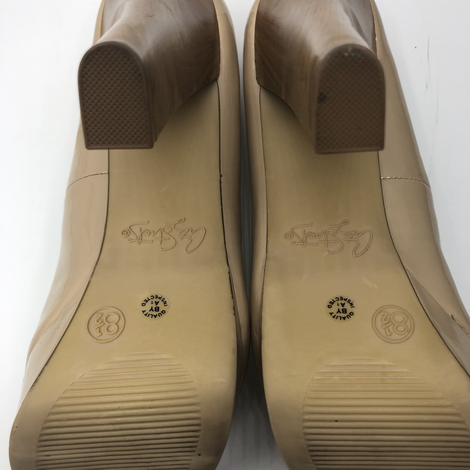 City Streets Womens Size 8.5 Tan Slip On Peep Toe Platform Pumps