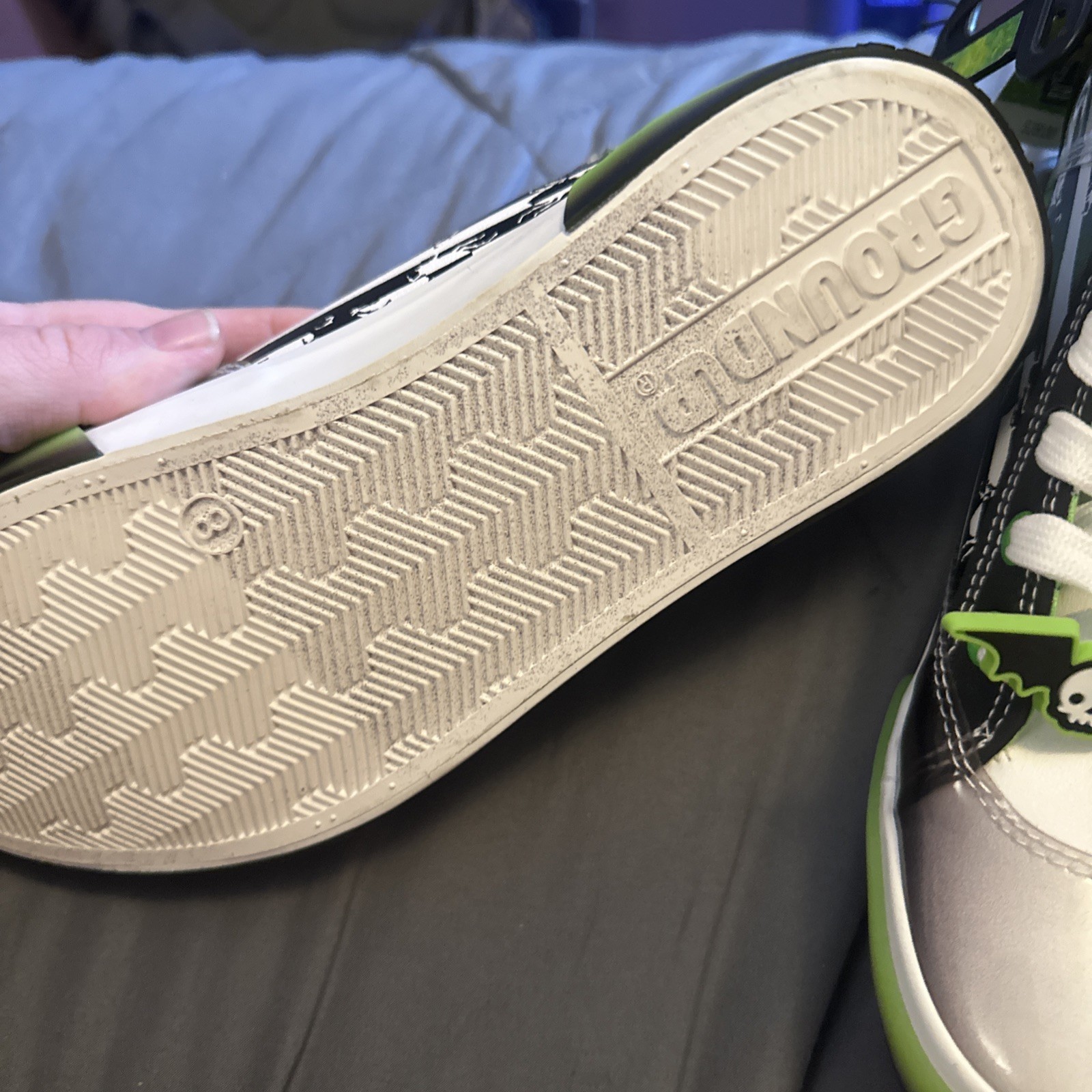 Beetlejuice Glow-In-The Dark Shoes Womens Size 8 High-top Sneakers View Last Pic
