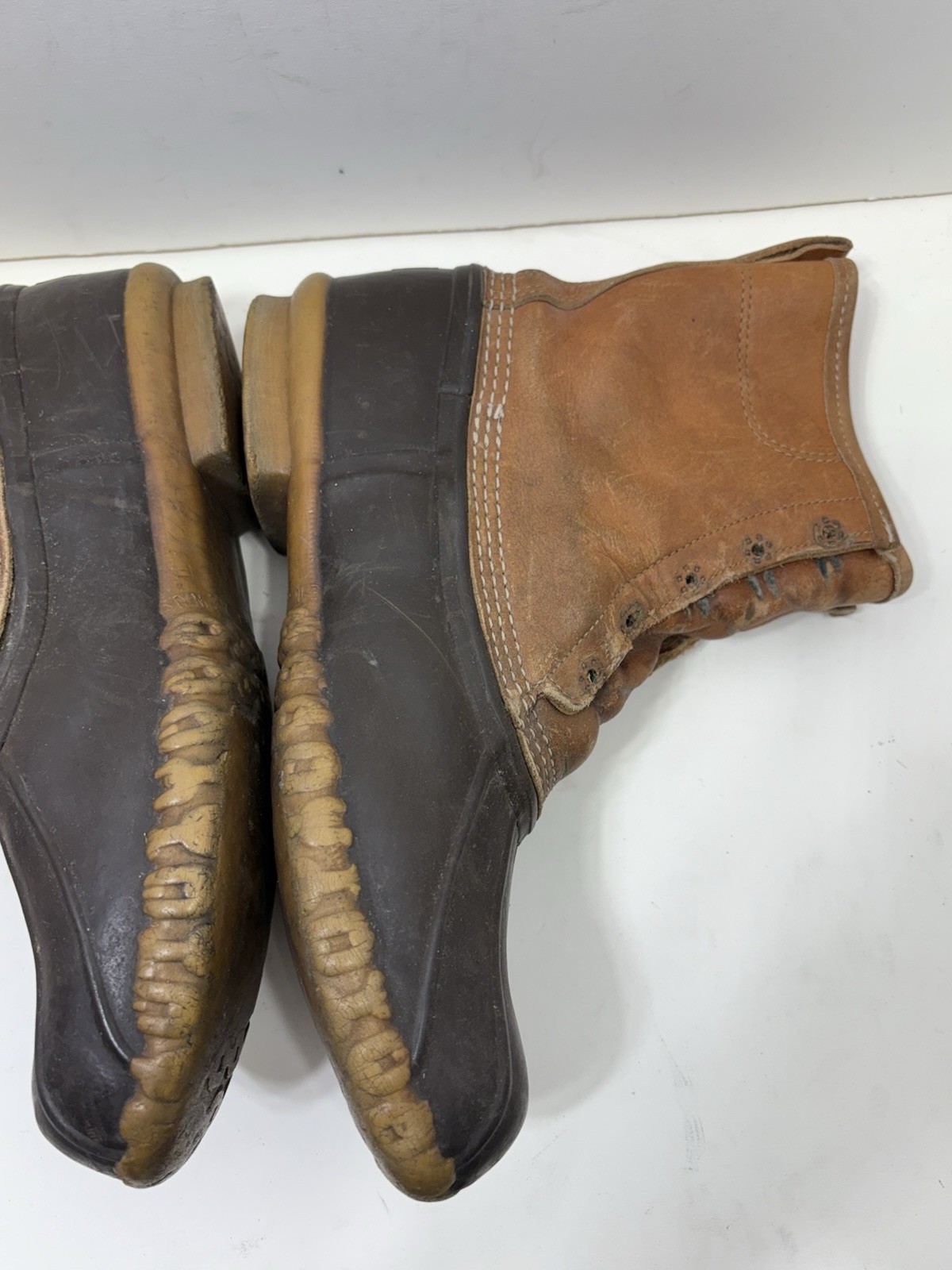 Women’s LL Bean Boots 8” Gore-Tex Thinsulate Insulated Size 7 Leather Duck