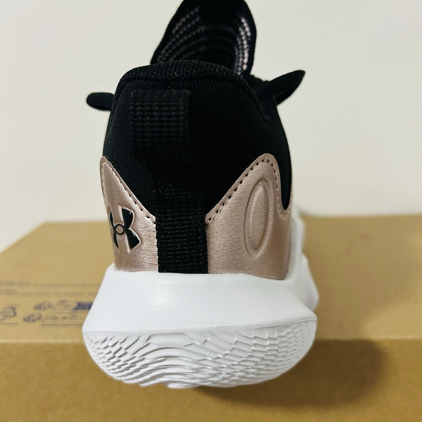 Under Armour UA Flow Breakthru 4 Womens Black Rose Gold,Choose Sz, Retail $150